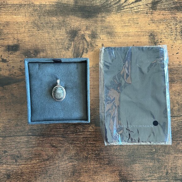 David Yurman Large Petrvs Scarab Pendant in Sterling Silver - RARE - Picture 3 of 15